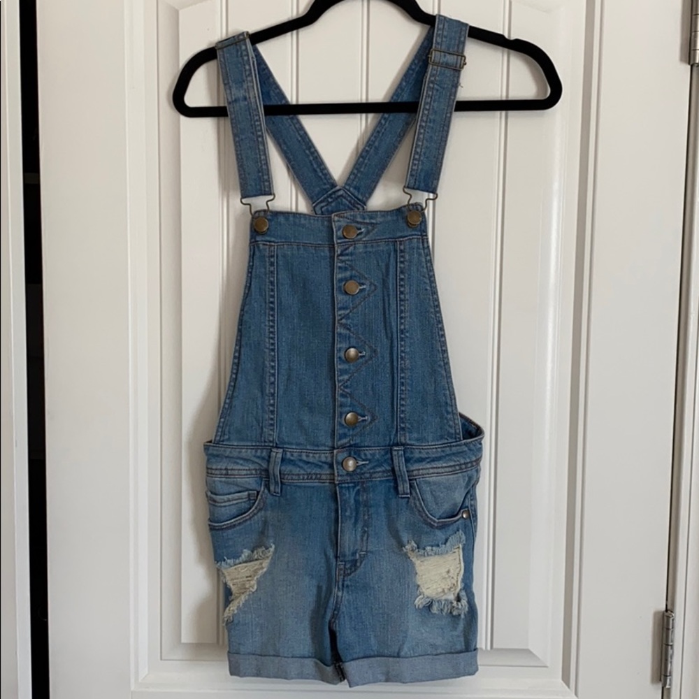 Overall shorts